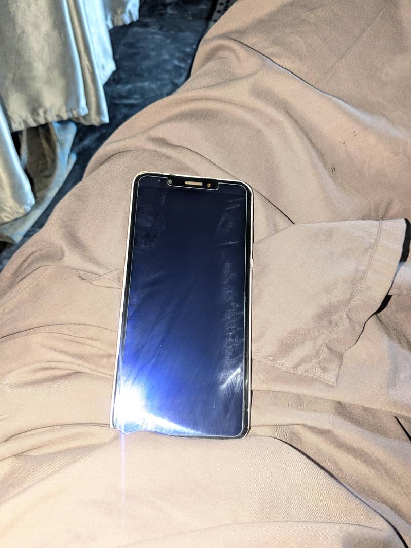 Honor 7C 1