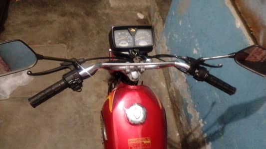 UNITED 125