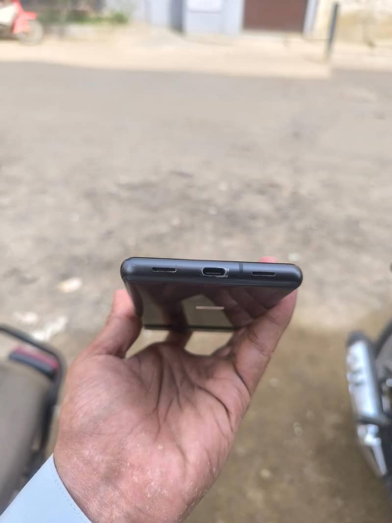 Google Pixel 7a 4