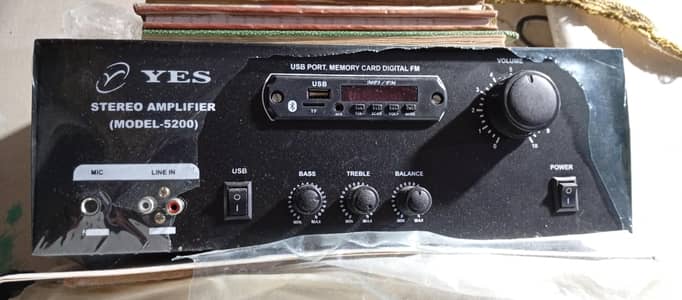 amplifier and car tapes sale