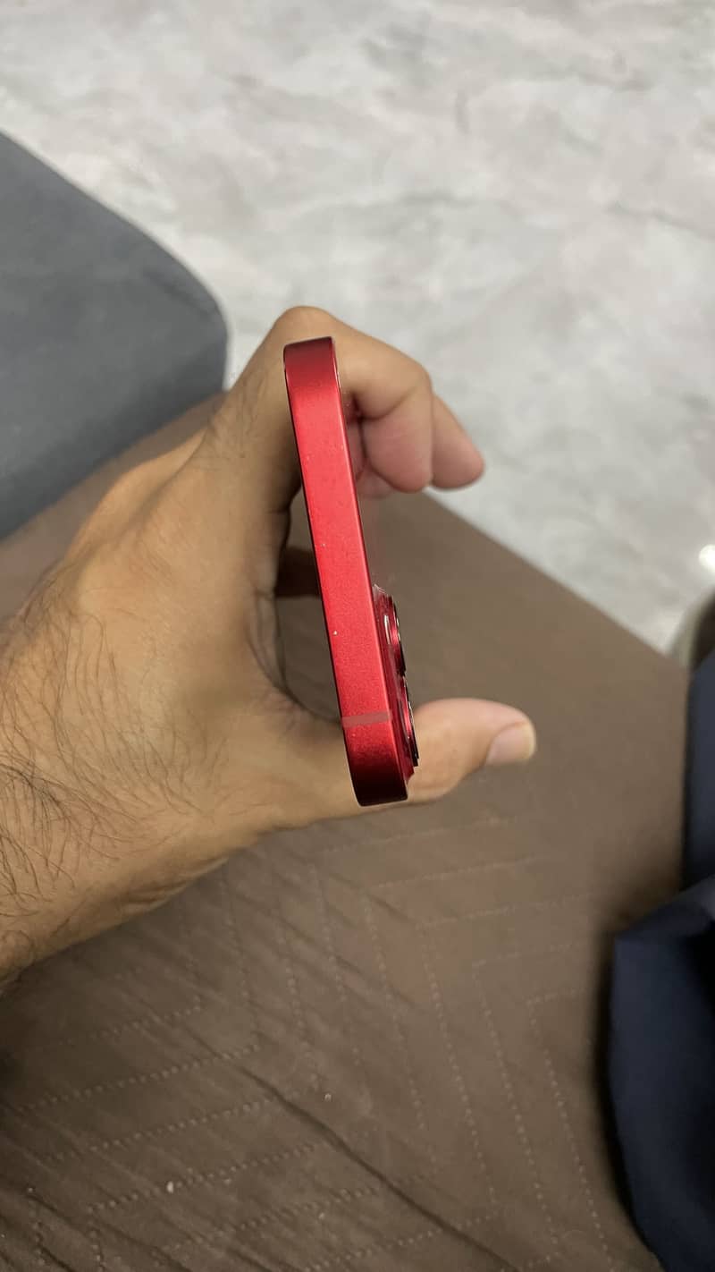 Apple iPhone 13 1