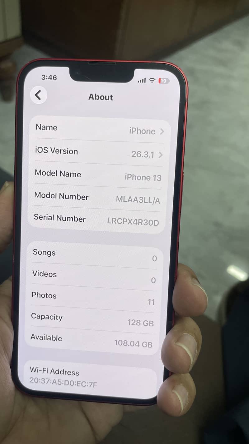 Apple iPhone 13 4
