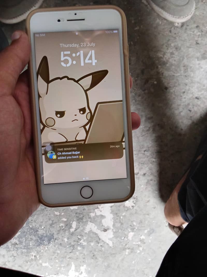 Apple iPhone 8 Plus 1