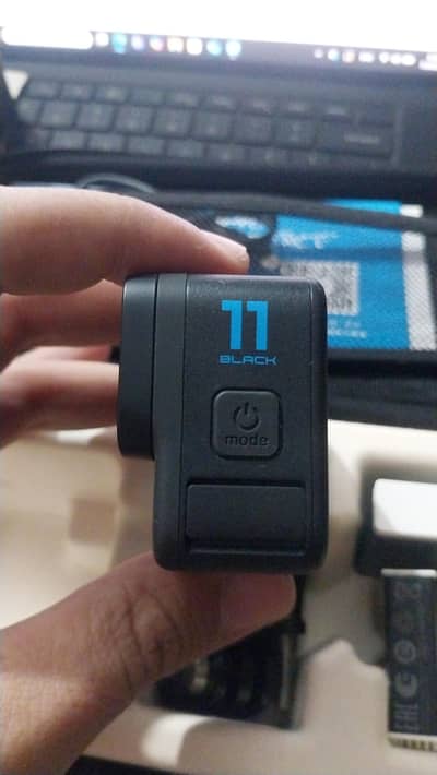 Gopro Hero 11 black Action Camera with additional enduro battery