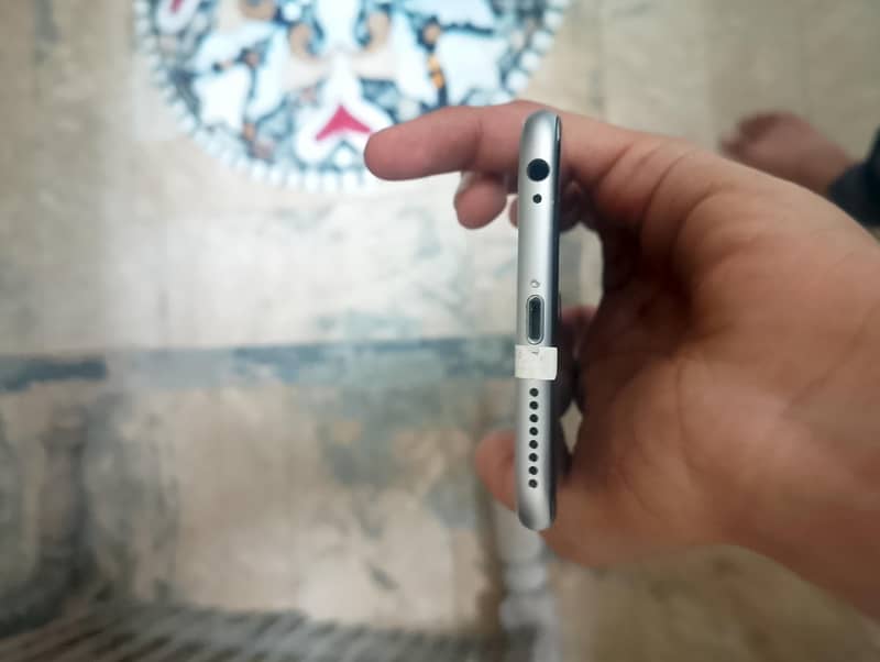 Apple iPhone 6 Plus 2