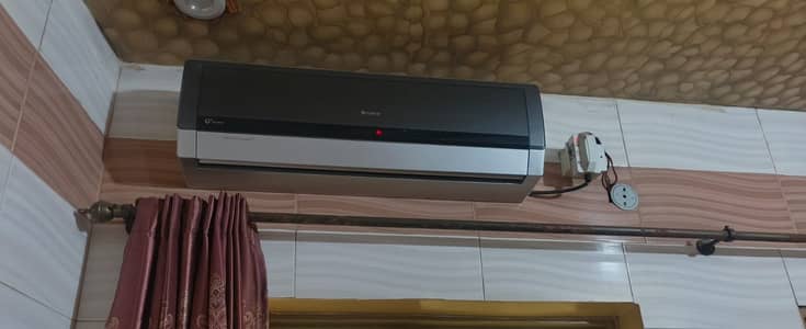 Gree G-10 Inverter AC | 10/10 Condition | Rs. 90,000