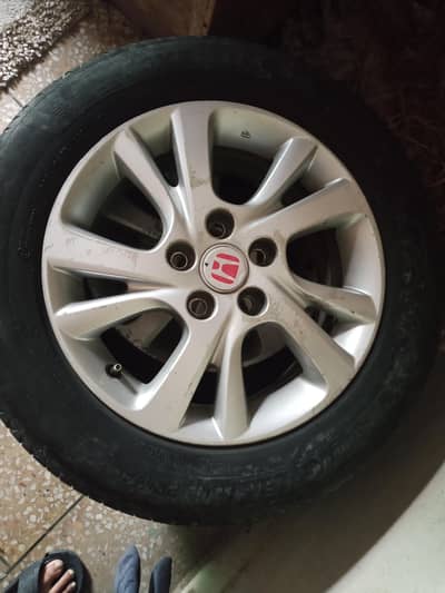 Honda Accord rims and tyres
