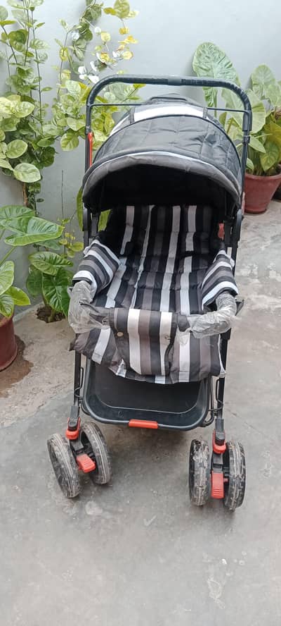 baby full size pram