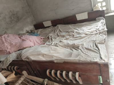single bed for sale urgent