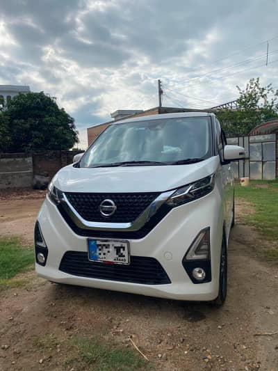 Nissan Dayz  Highway Star S hybrid X Pro pilot 2019