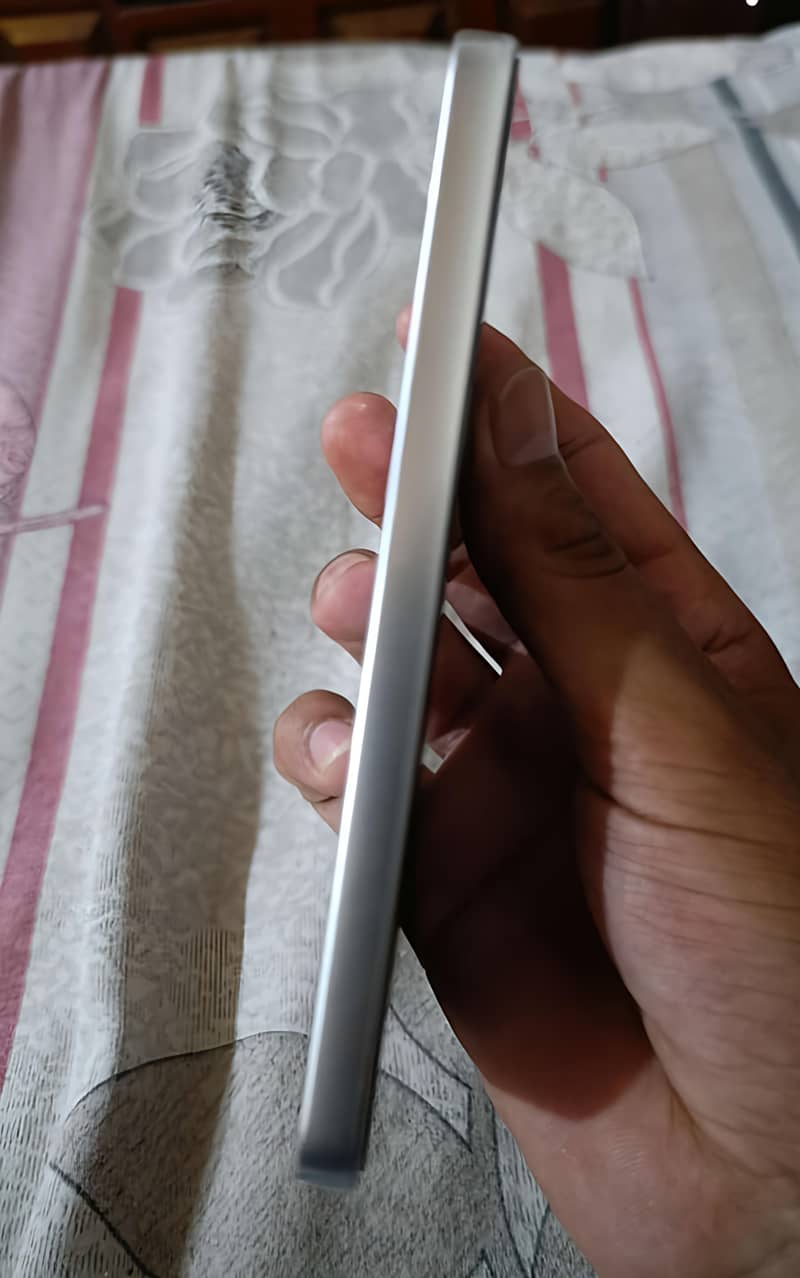 OPPO A6s pro 1