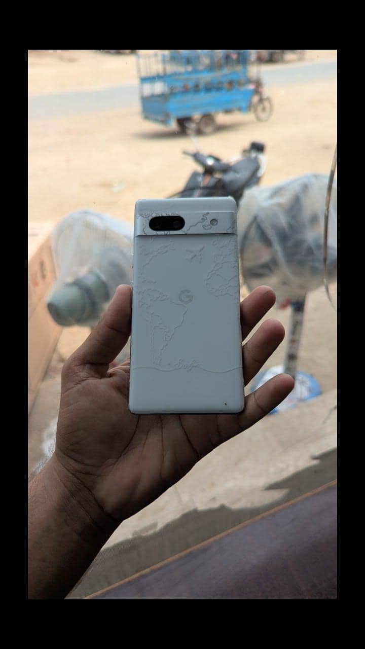 Google Pixel 7a 5