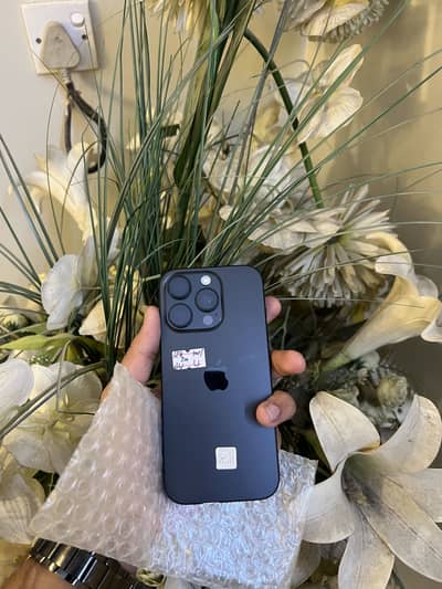 Apple iPhone 16 Pro