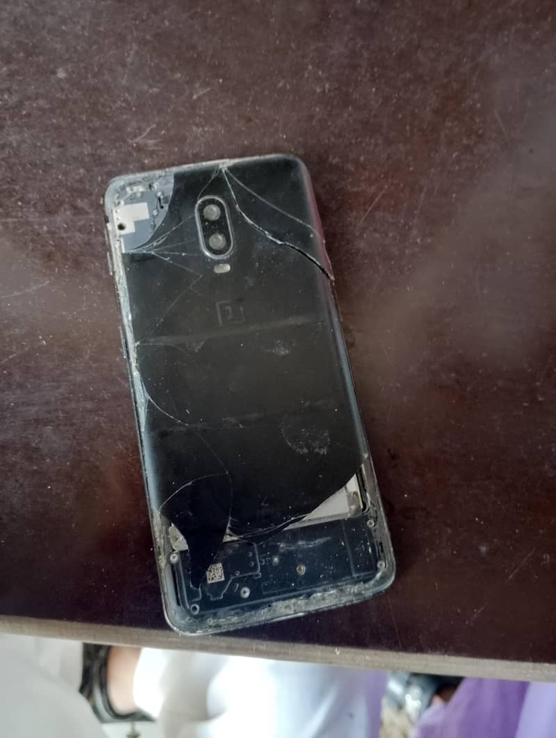 One Plus 6T 4