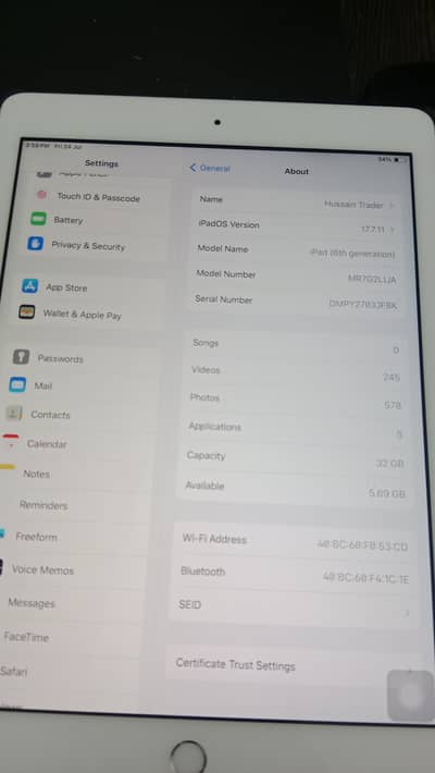 iPad 6 Generation 10/10 condition