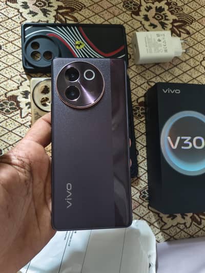 Vivo V30e