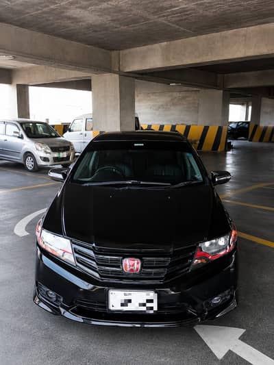 Honda City IVTEC 2015 Aspire Manual 1.5 Family use car well maintained