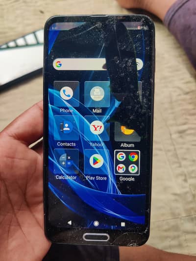 Sharp Aquos R2