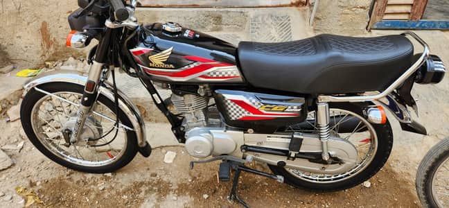 honda cg 125 model 24 black colour