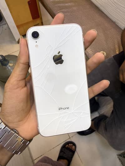 Iphone xr factory unlock 128