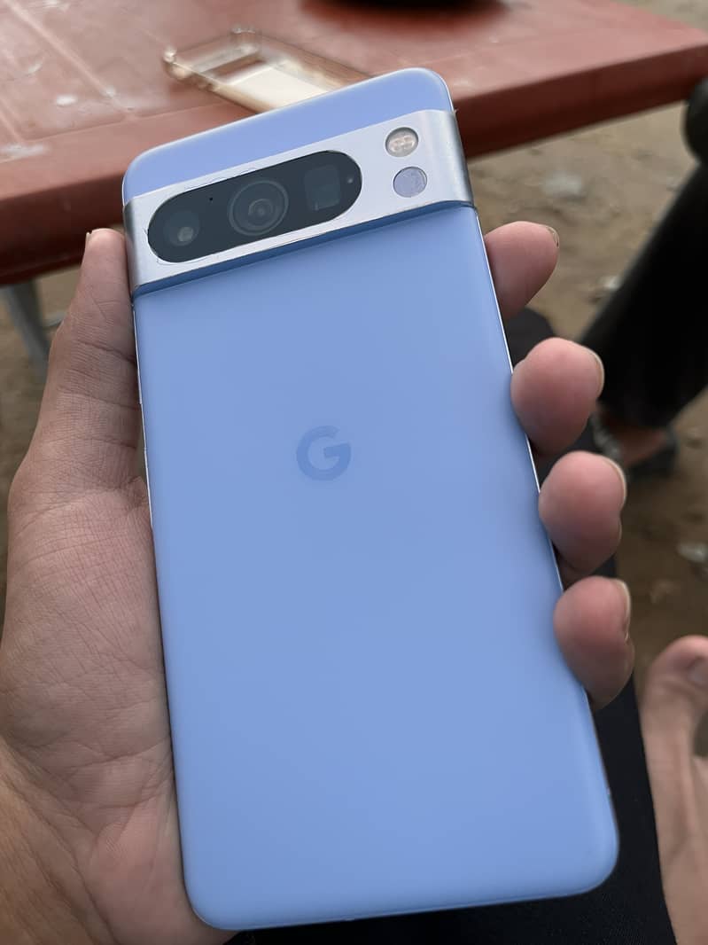 Google Pixel 8 Pro 2
