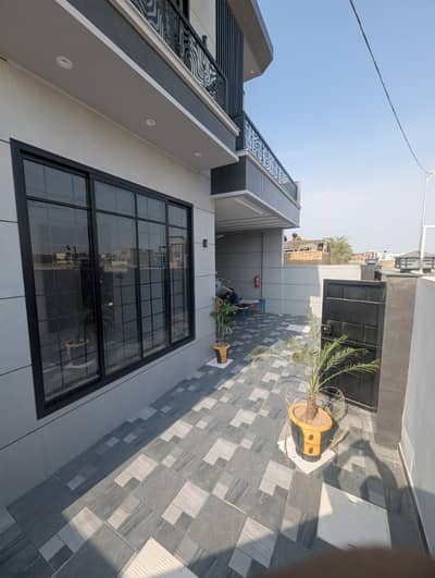 10Marla Corner Park Facing Beautiful House For Sale In Sector-D
