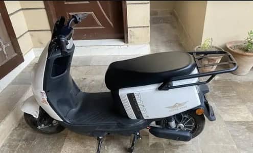 Superstar electric scooty