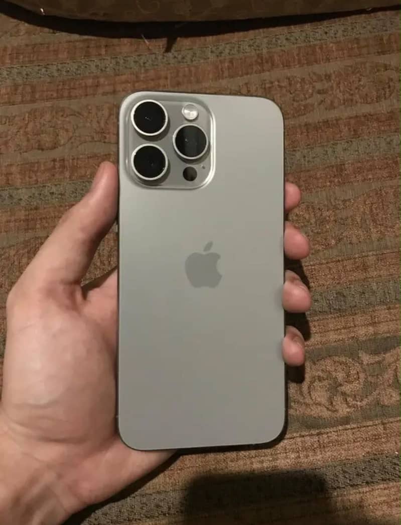 Iphone 15 Pro max 0