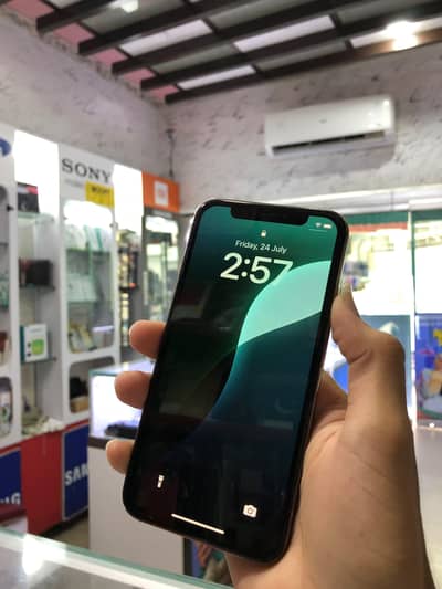 Apple iPhone XS