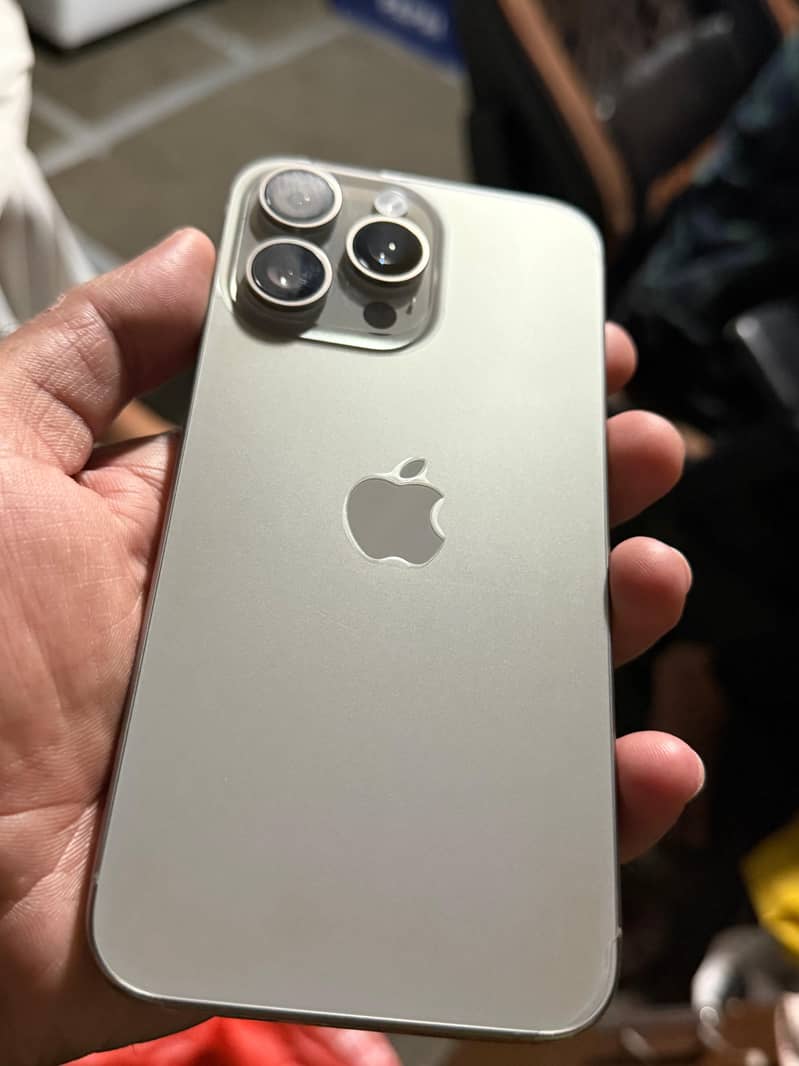 15 pro max 6