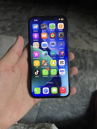 Apple iPhone 13