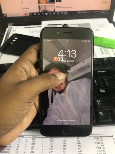I phone 7 pluse 128 aproved all oky
