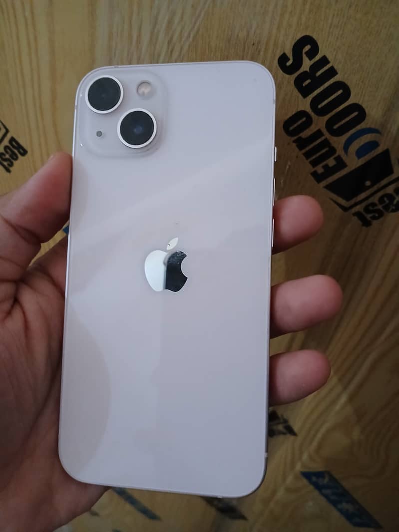 Apple iPhone 13 0