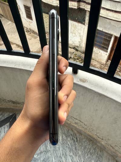 Apple iPhone 11 Pro