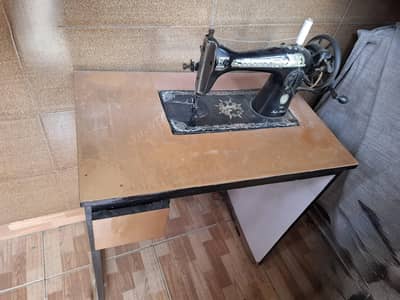 Silail Machine with Table