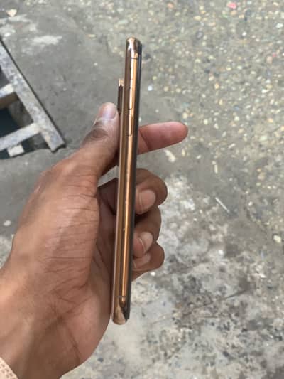 Apple iPhone XS