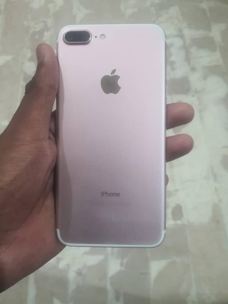 Apple iPhone 7 Plus 0