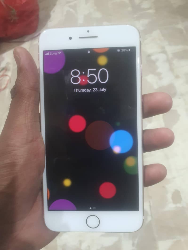 Apple iPhone 7 Plus 5