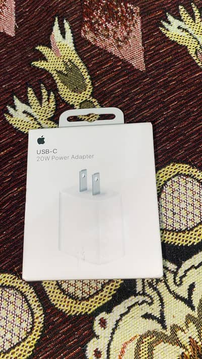 charger iphone for sale watsap 03156065662