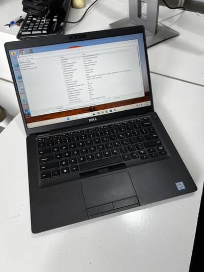 Dell latitude 5400/Touch Screen/2Gb Graphic card/Corei5/8thgen/8Gb/256