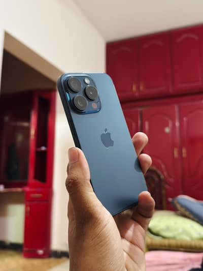 Apple iPhone 15 Pro