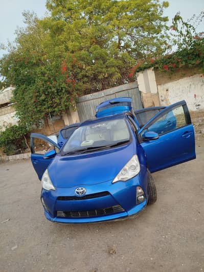 Toyota Aqua 2013