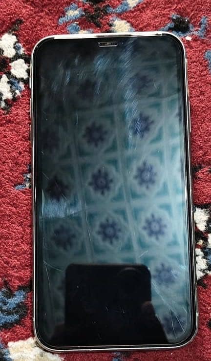 Apple iPhone 11 3