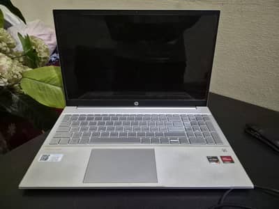 HP Pavilion 15 Ryzen 7 5700u 12GB 512GB