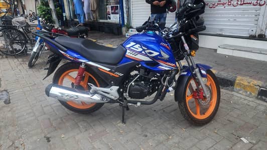 Honda CB 150F Special Edition Low Mileage | Totally Genuine
