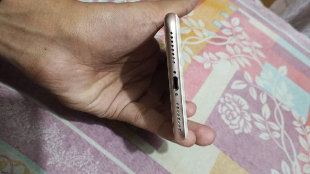 Apple iPhone 8 Plus 2
