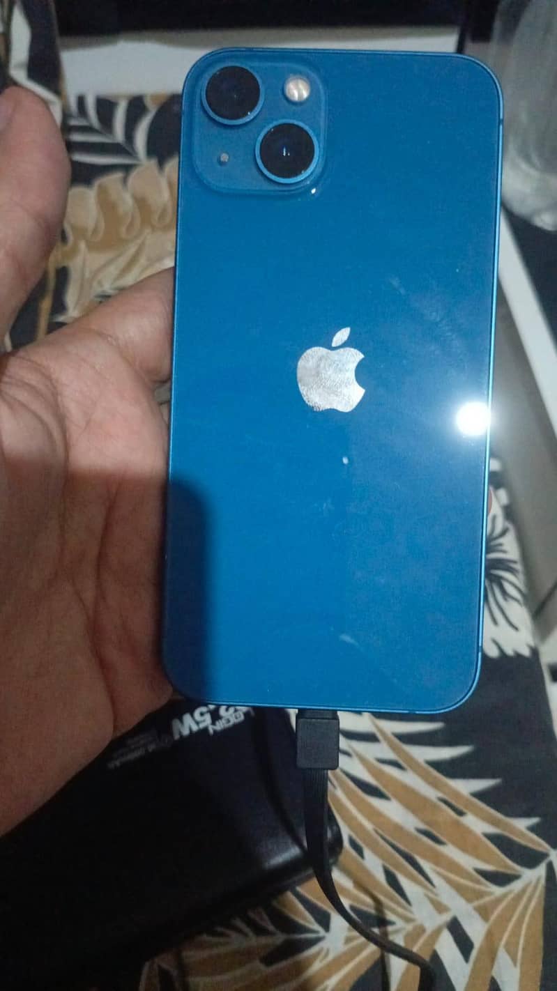 Apple iPhone 13 0