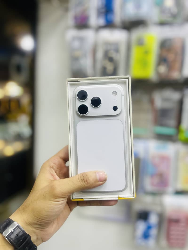 iPhone 17 Pro 0