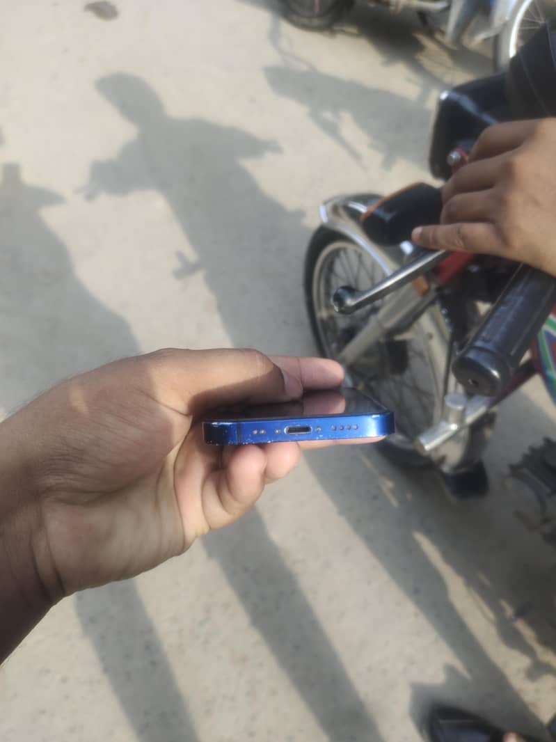 Apple iPhone 12 mini 5