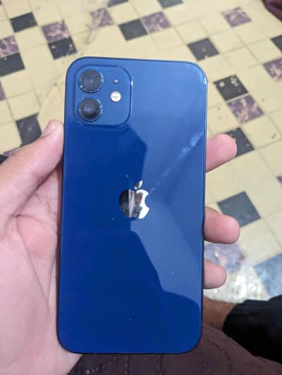 Apple iPhone 12